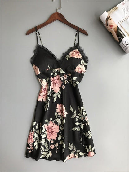 Pretty Women's Nightgown Floral